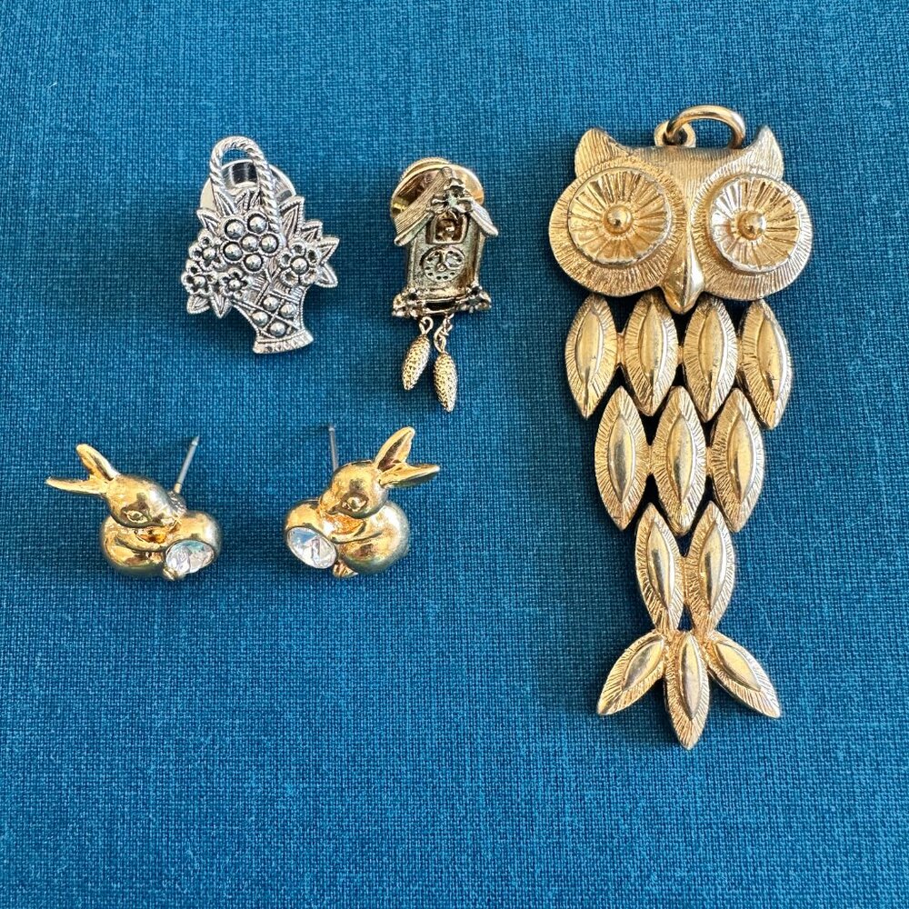 Vintage Avon Jewelry Lot